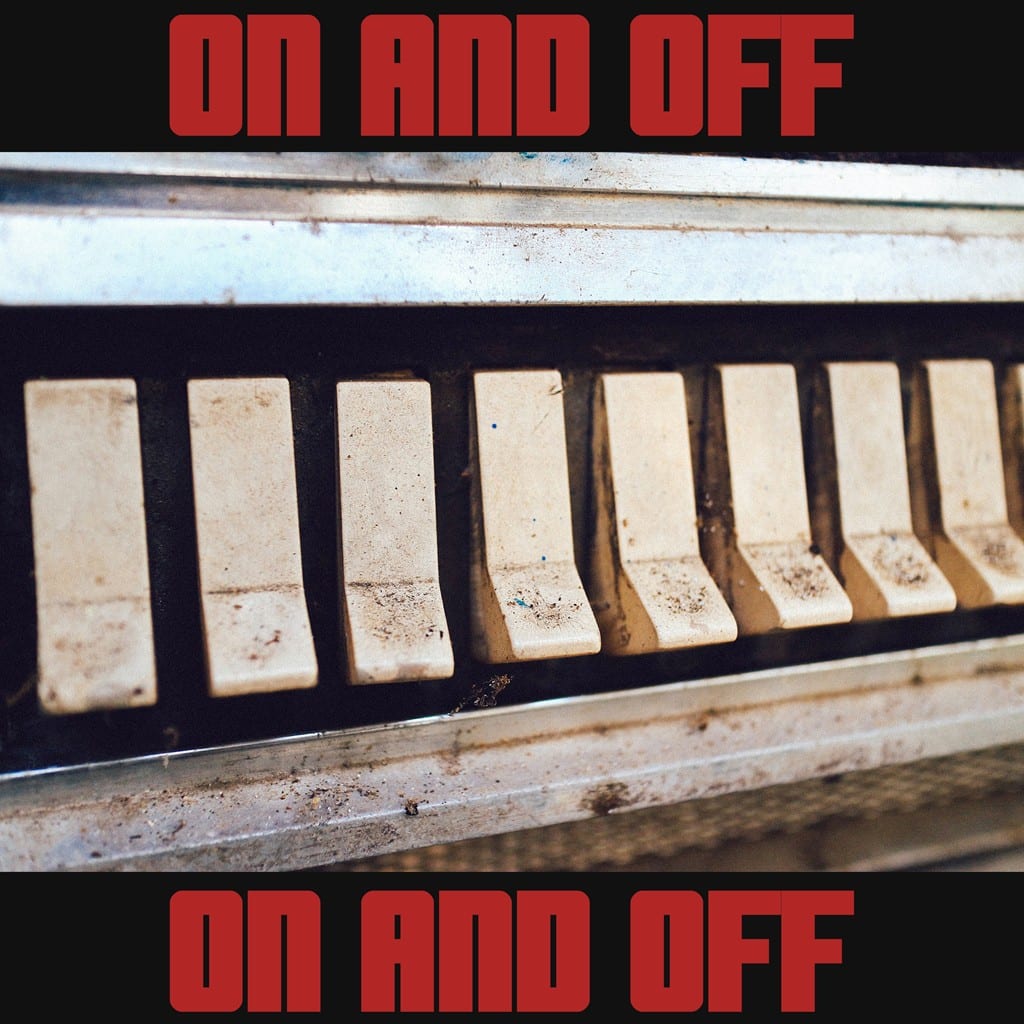 QWER - On and Off (album cover)
